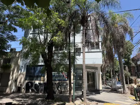 Oficina 40 ambientes con 30 baños