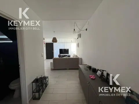 Casa en Alquiler con 1 cochera