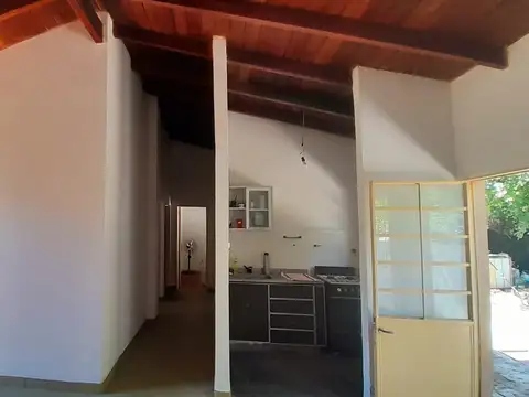 Casa 3 ambientes con 1 baño