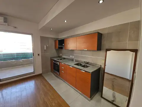 Gabriela Mistral 3300