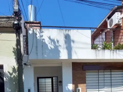 Dúplex en alquiler de 2 dormitorios en Jorge Cura