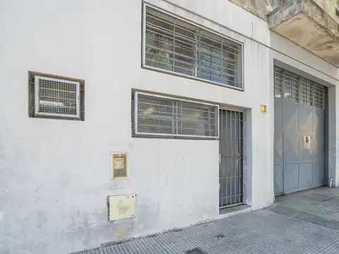 VENTA GALPON - DEPOSITO EN PARQUE AVELLANEDA