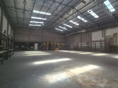 Galpón - Depósito de  1794 m2.  Nueva Pompeya - ALQUILER