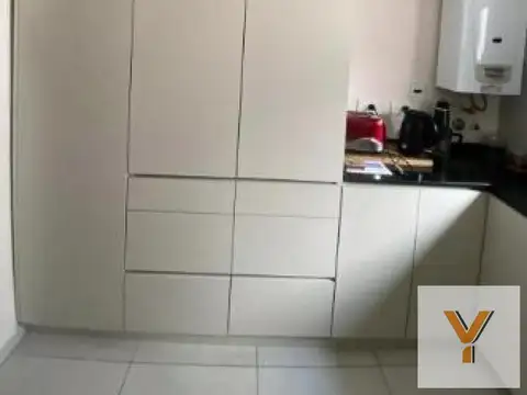Boulogne Sur Mer 957 e/ Avenida Córdoba y San Luis
