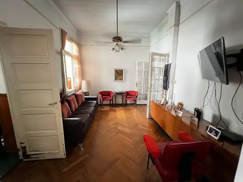 Avenida Medrano 300, Piso 1