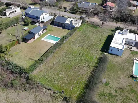 Terreno en Cotos de la Alameda