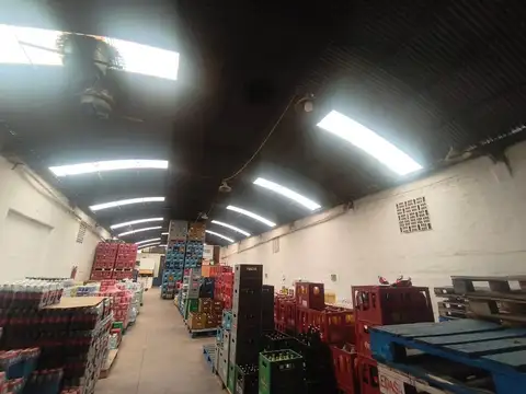 SE VENDE GALPON GRANDE CON DPTO INTEGRADO!
