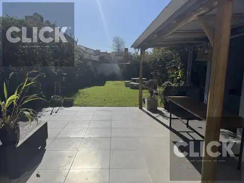 Venta - Casa 6 ambiente - Jardín y parrilla - Vicente Lopez - Olivos