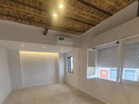 Caferatta 2000, Piso 1