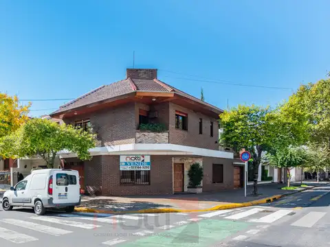 EXCELENTE UBICACION PARA UN CUATRO AMBIENTES