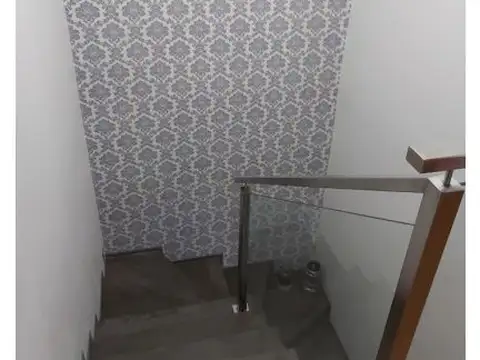 Depto Tipo Casa 4 ambientes con 2 baños