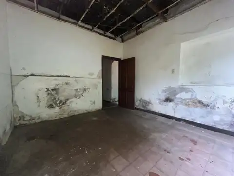 VENTA/PERMUTA: Casa al frente de 3 ambientes con Patio. Echesortu, Rosario.