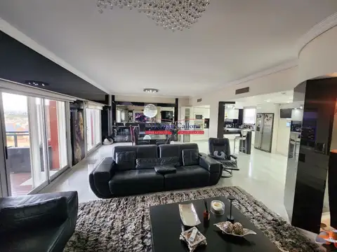 Departamento 4 ambientes con 3 baños