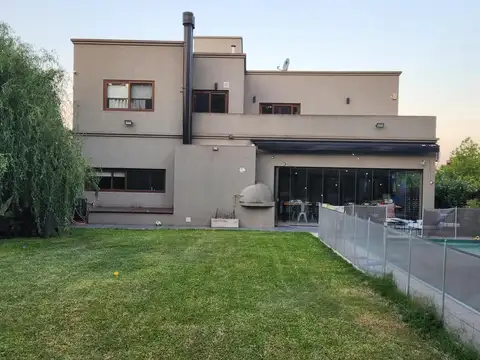 Casa en Los Naranjos