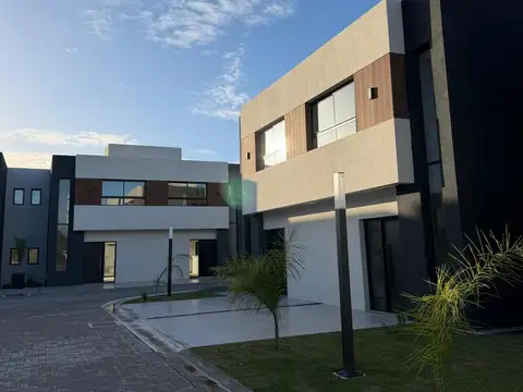 Casa en Venta A Estrenar