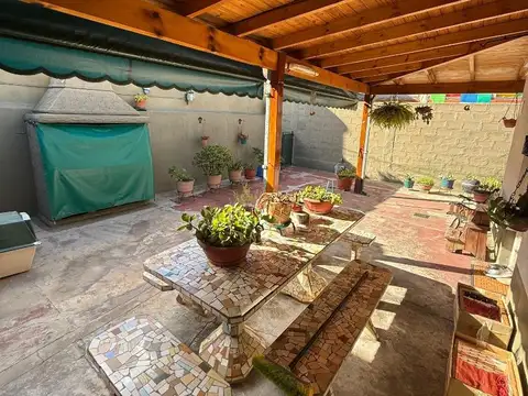 Depto Tipo Casa en Venta de 3 ambientes