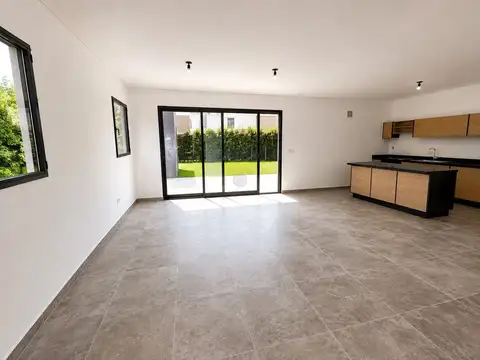 Casa en Venta en Pilar del Este - San Alfonso, USD 185.000