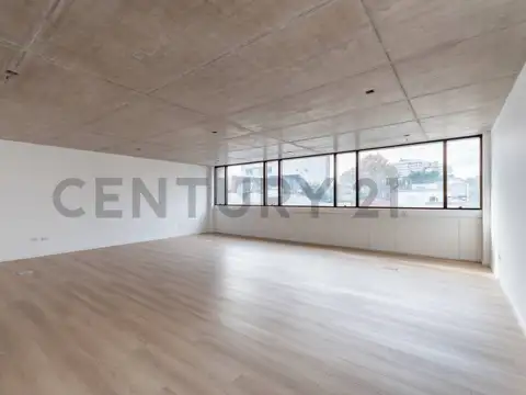 Oficina Monoambiente con 2 baños