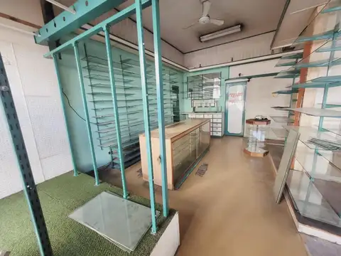 ¡Oportunidad unica! Local comercial frente Centro Municipal