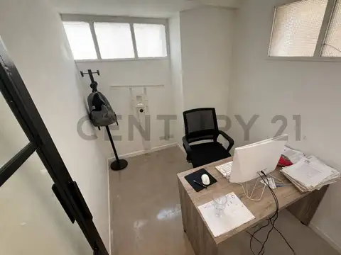 Oficina en Alquiler 40 años