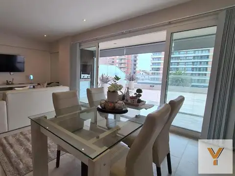 Departamento en venta - 2 Dormitorios 2 Baños - Cochera - 202Mts2 - Pinamar