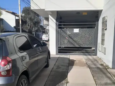 Cochera en venta - 14.86mts - Caseros
