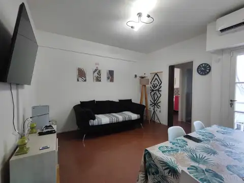 Depto Tipo Casa en Alquiler 40 años