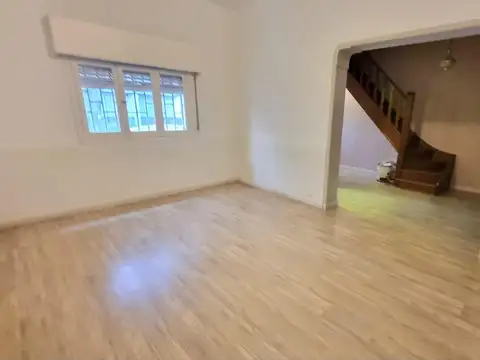 Alquiler Casa ideal uso comercial zona Rio centro pichincha. Moreno 43