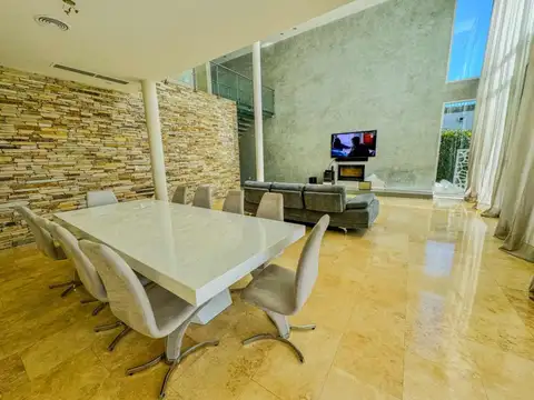 VENTA CASA 6 AMBIENTES AMARRA EL YACHT NORDELTA