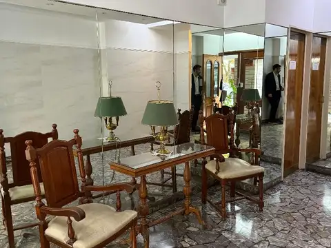 Departamento 2 amb, c/frente, lavadero independiente, bajas expensas, mts foco comercial villa del parque y plaza Aristobulo del valle
