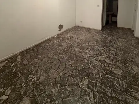 Llavallol 2500, Piso 2