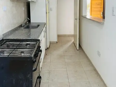 VENTA CASA YERBA BUENA 4 DORMITORIOS