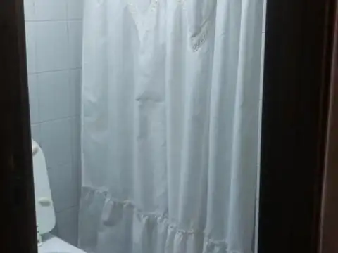 Departamento 5 ambientes con 2 baños