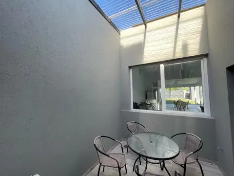 Casa 3 ambientes con 3 baños