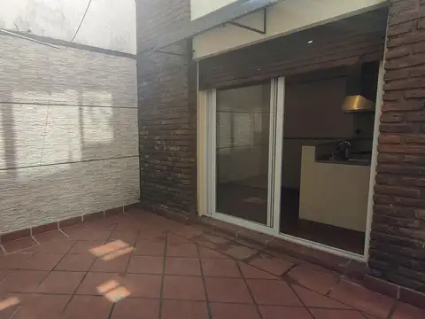 Depto Tipo Casa en Alquiler de 1 dormitorio