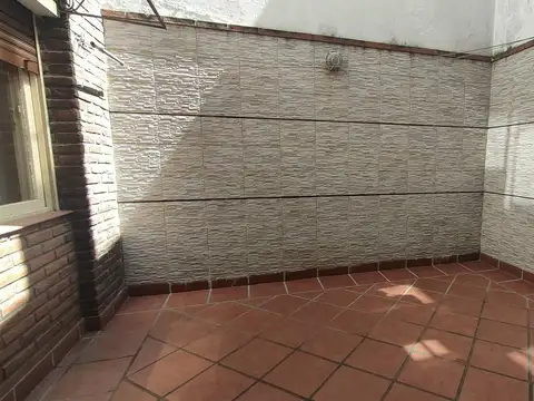Depto Tipo Casa en Alquiler 47 años