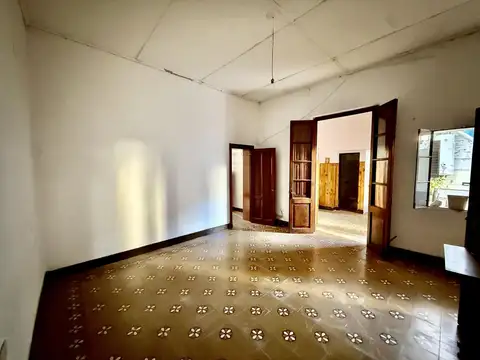 Casa en Venta en Alberdi, USD 109.000