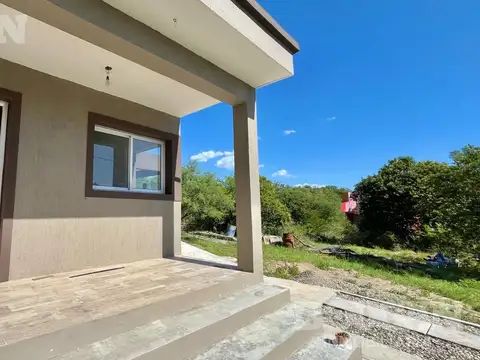 Casa 3 ambientes con 1 baño