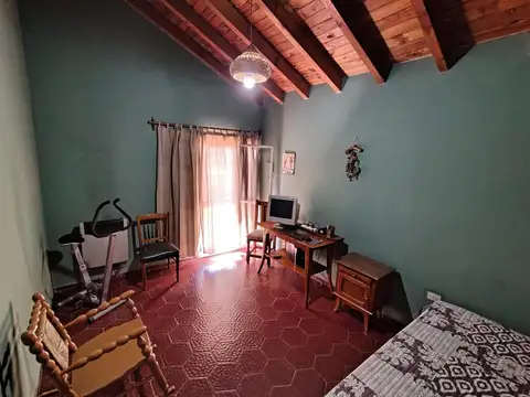 CASA EN CALLE MALLEA DE MAIPU