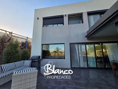 Casa  en Alquiler en San Gabriel, Villanueva, Tigre