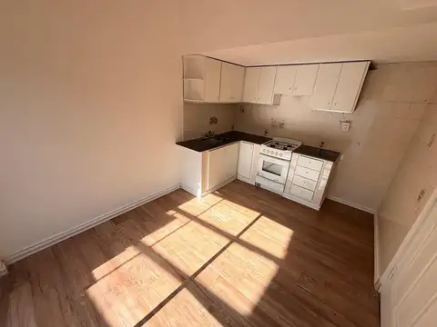 Casa en Alvear 3300 de cuatro ambientes apto profesional y vivienda