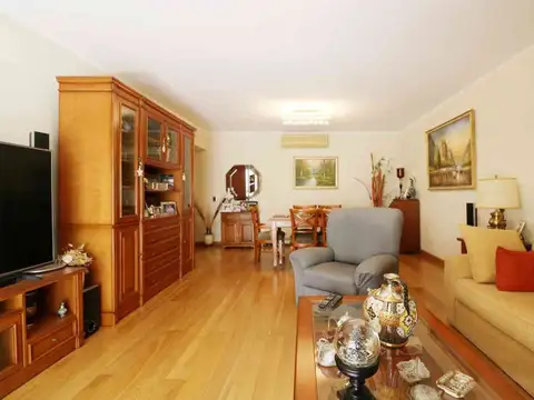 Departamento 4 ambientes con 3 baños