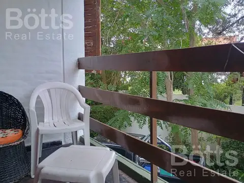 Departamento 4 Amb con Lavadero, Balcón, Cochera y Parrilla