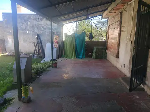 Casa 6 ambientes con 4 baños