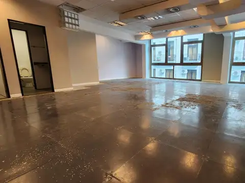 Oficina en Alquiler en Monserrat, $ 1.800.000