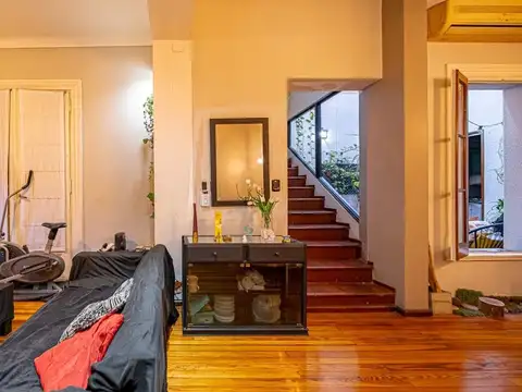 Depto Tipo Casa 4 ambientes con 2 baños