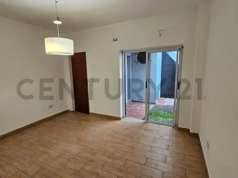 Salala 100, Piso 0