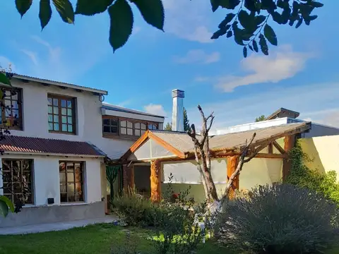 Venta Hermosa Casa Centrica Esquel