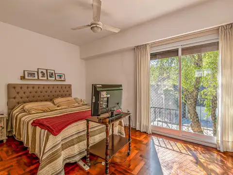 Depto Tipo Casa en Venta 52 años