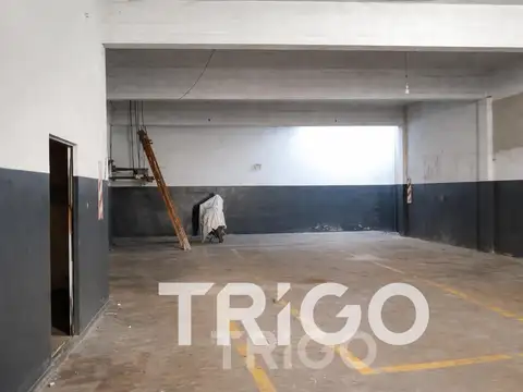 Galpon en Venta 17  mts Fondo